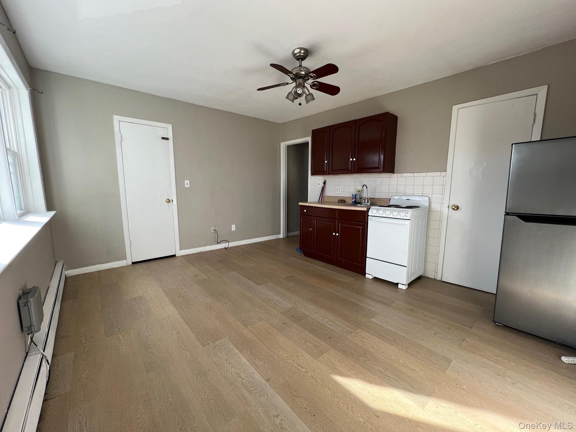 1313 Jericho Turnpike # Front Apt, New Hyde Park, NY 11040