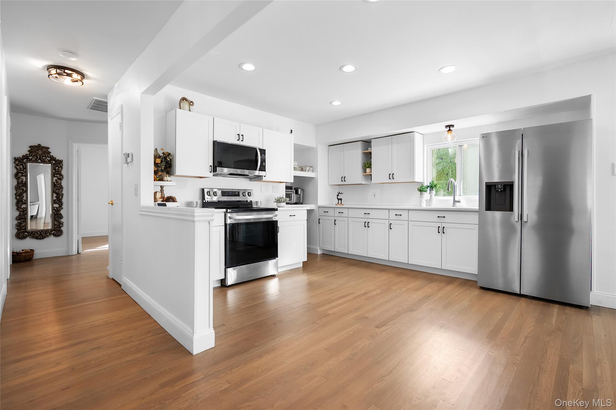 148 S Hillside Avenue, Nesconset, NY 11767