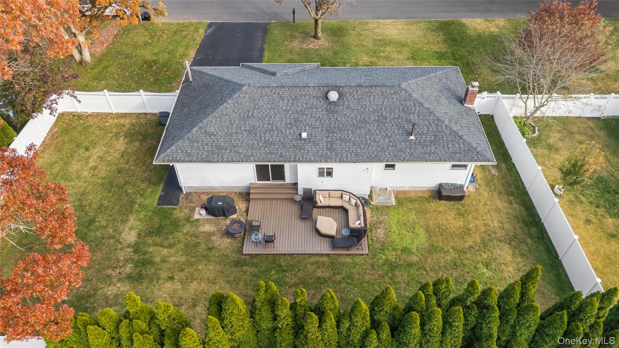 148 S Hillside Avenue, Nesconset, NY 11767