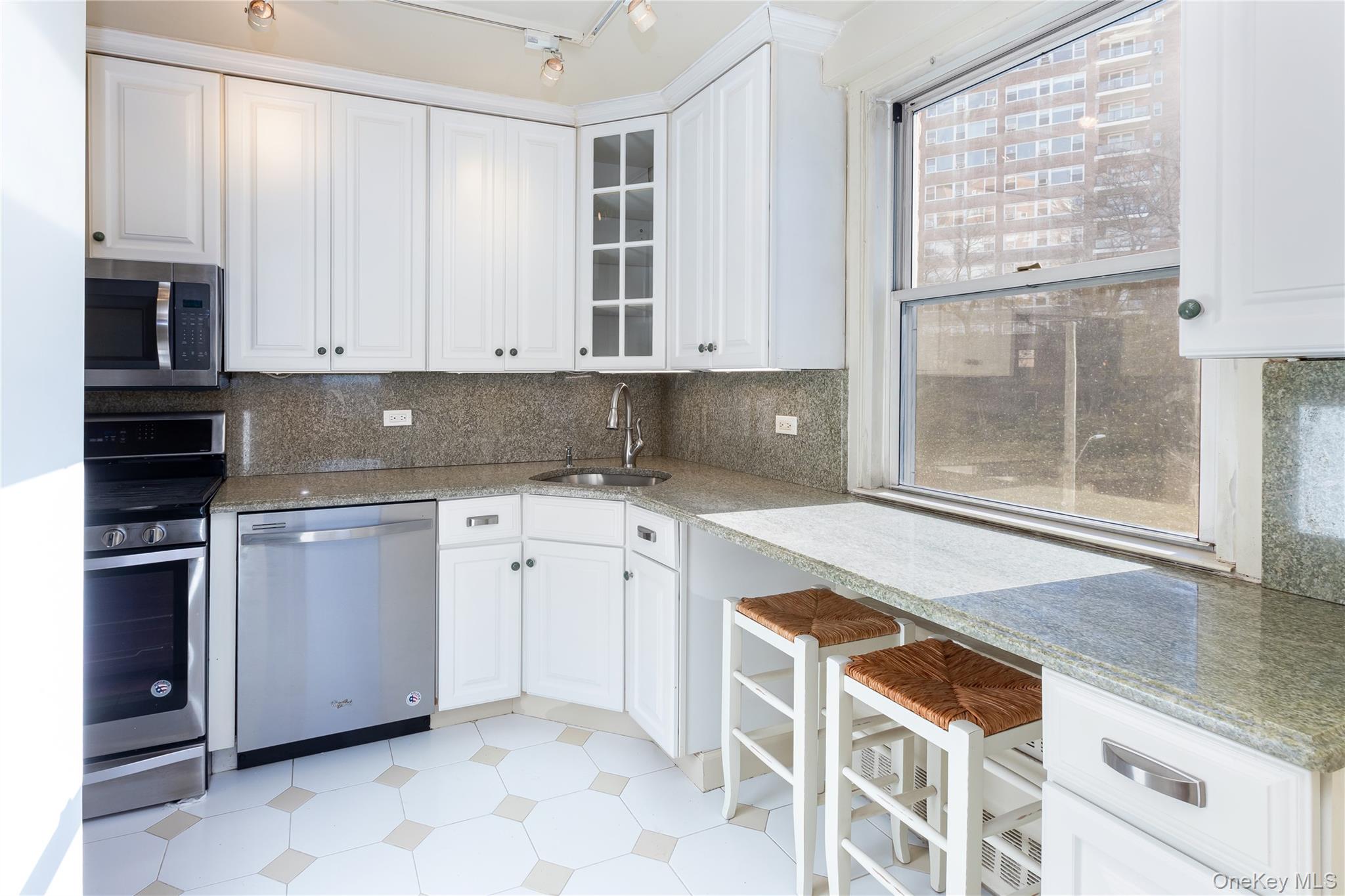 2621 Palisade Avenue # 4J, Bronx, NY 10463