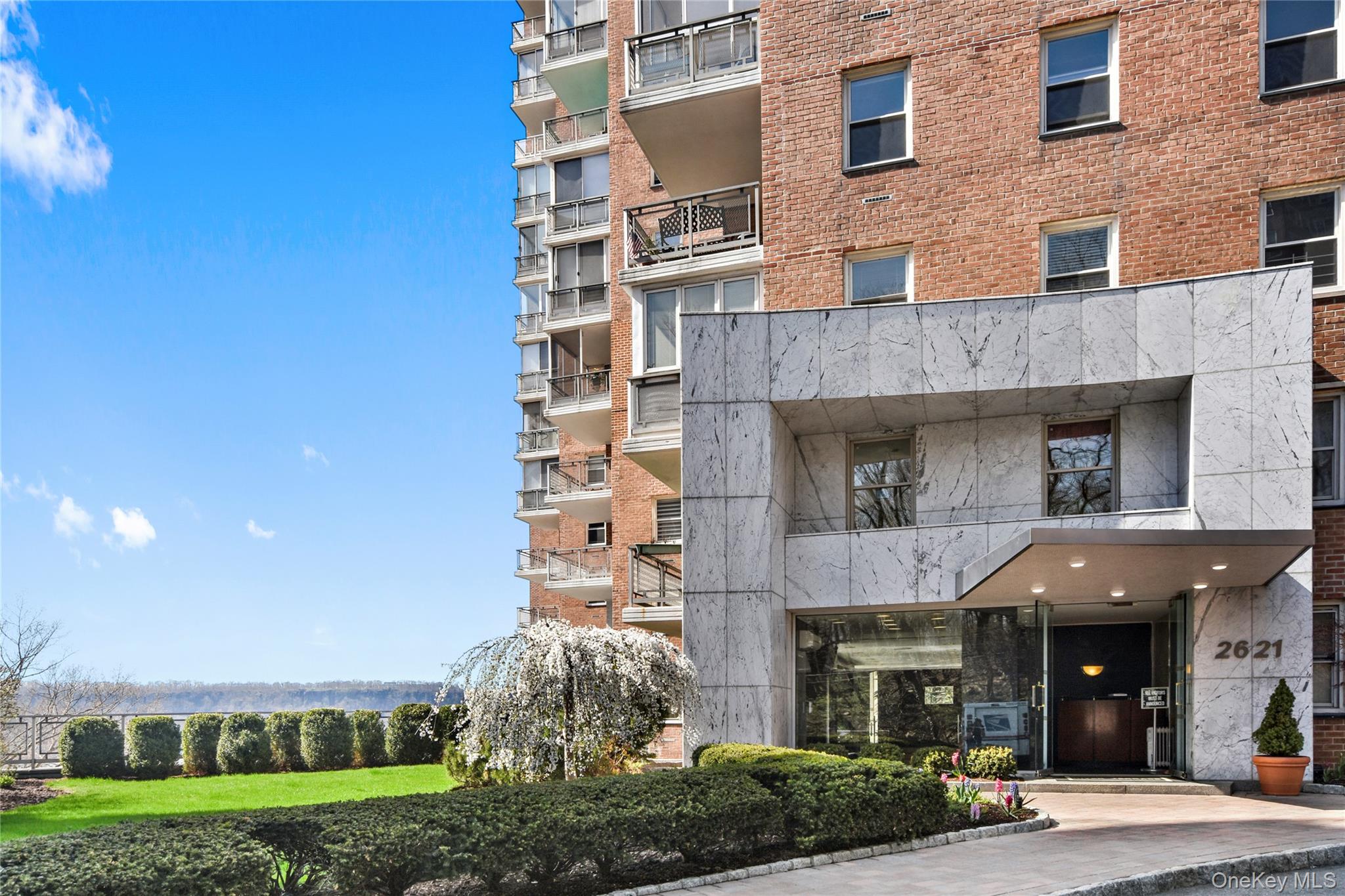 2621 Palisade Avenue # 4J, Bronx, NY 10463