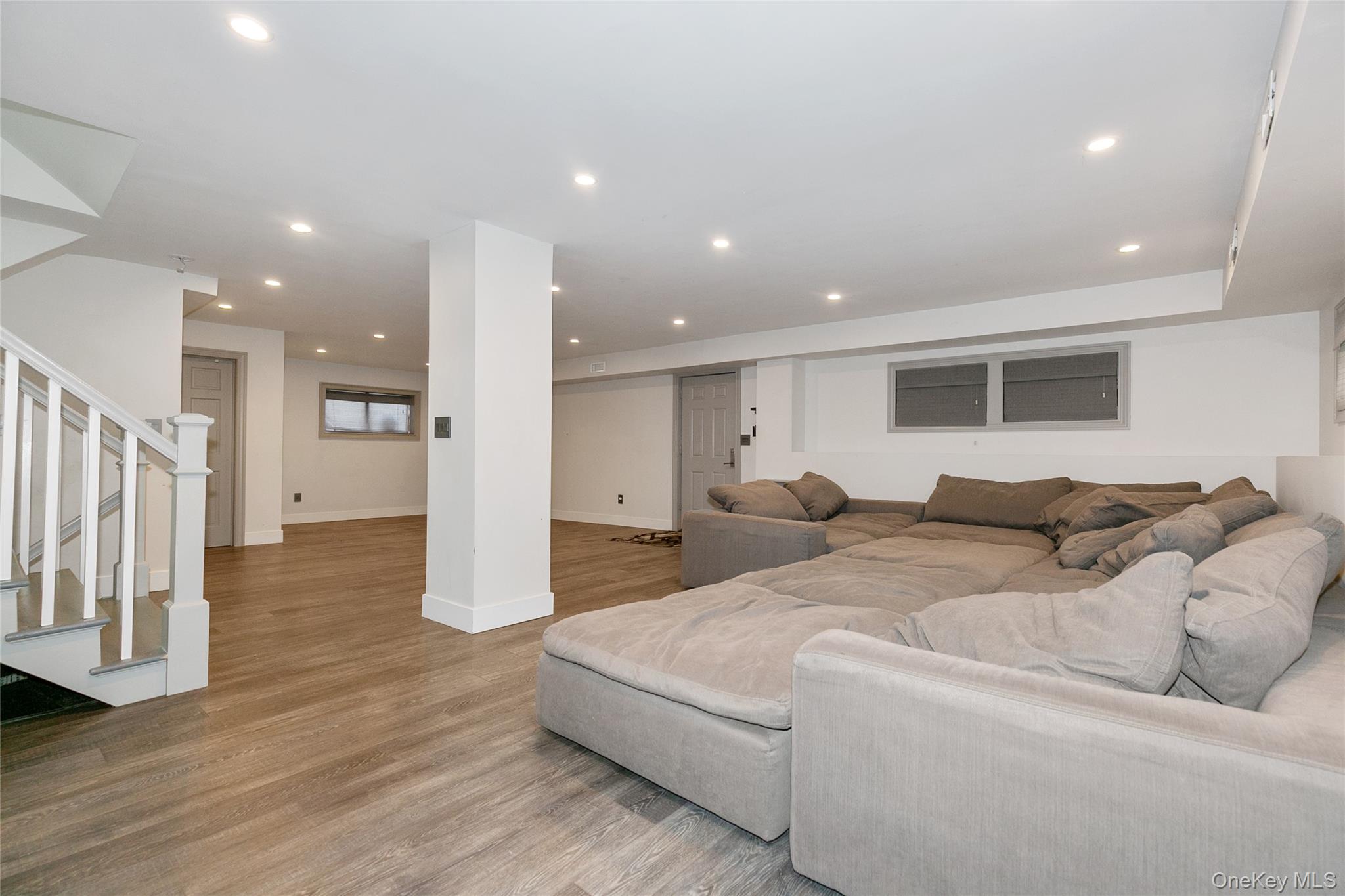 22 Olive Street, Lake Success, NY 11020