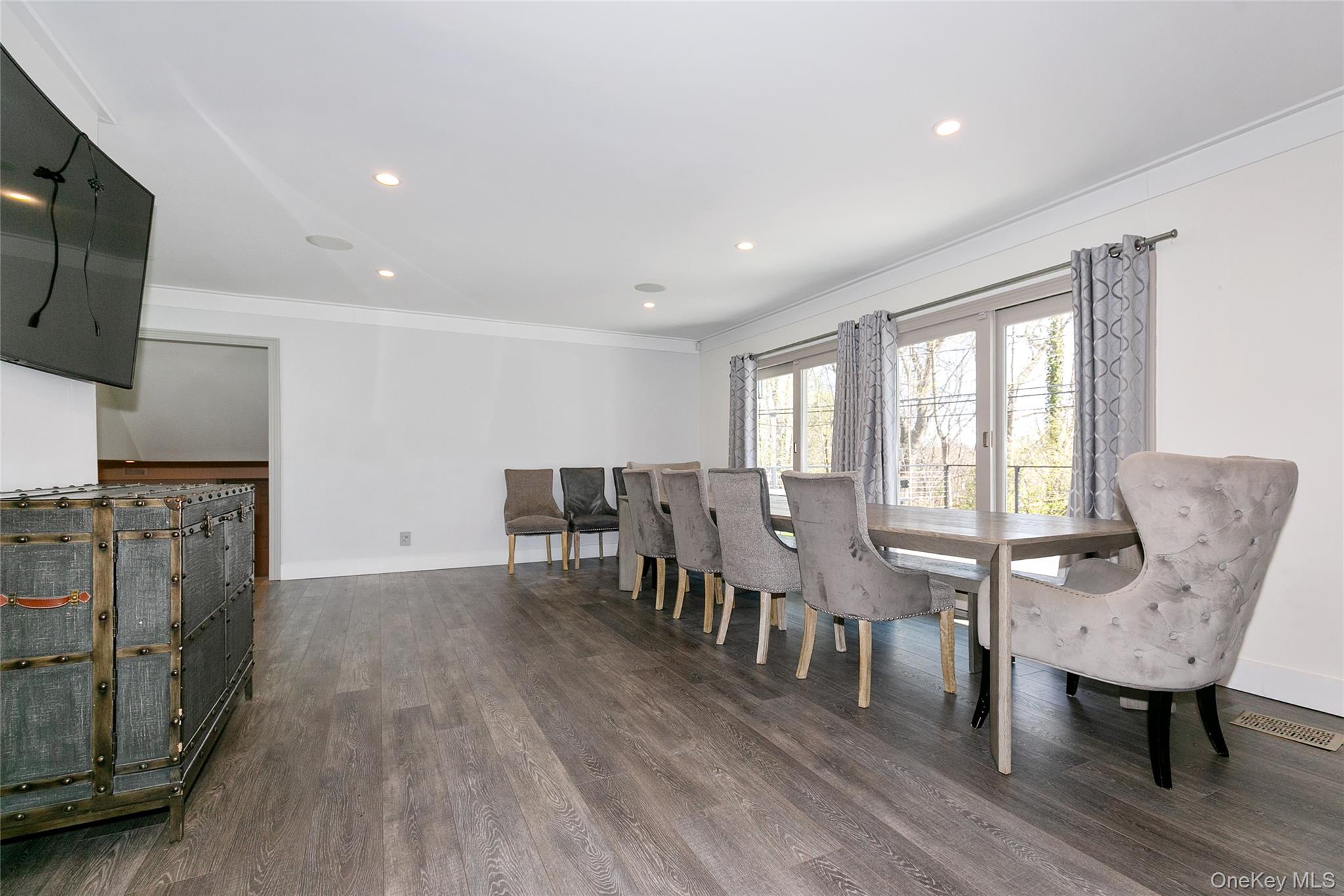 22 Olive Street, Lake Success, NY 11020