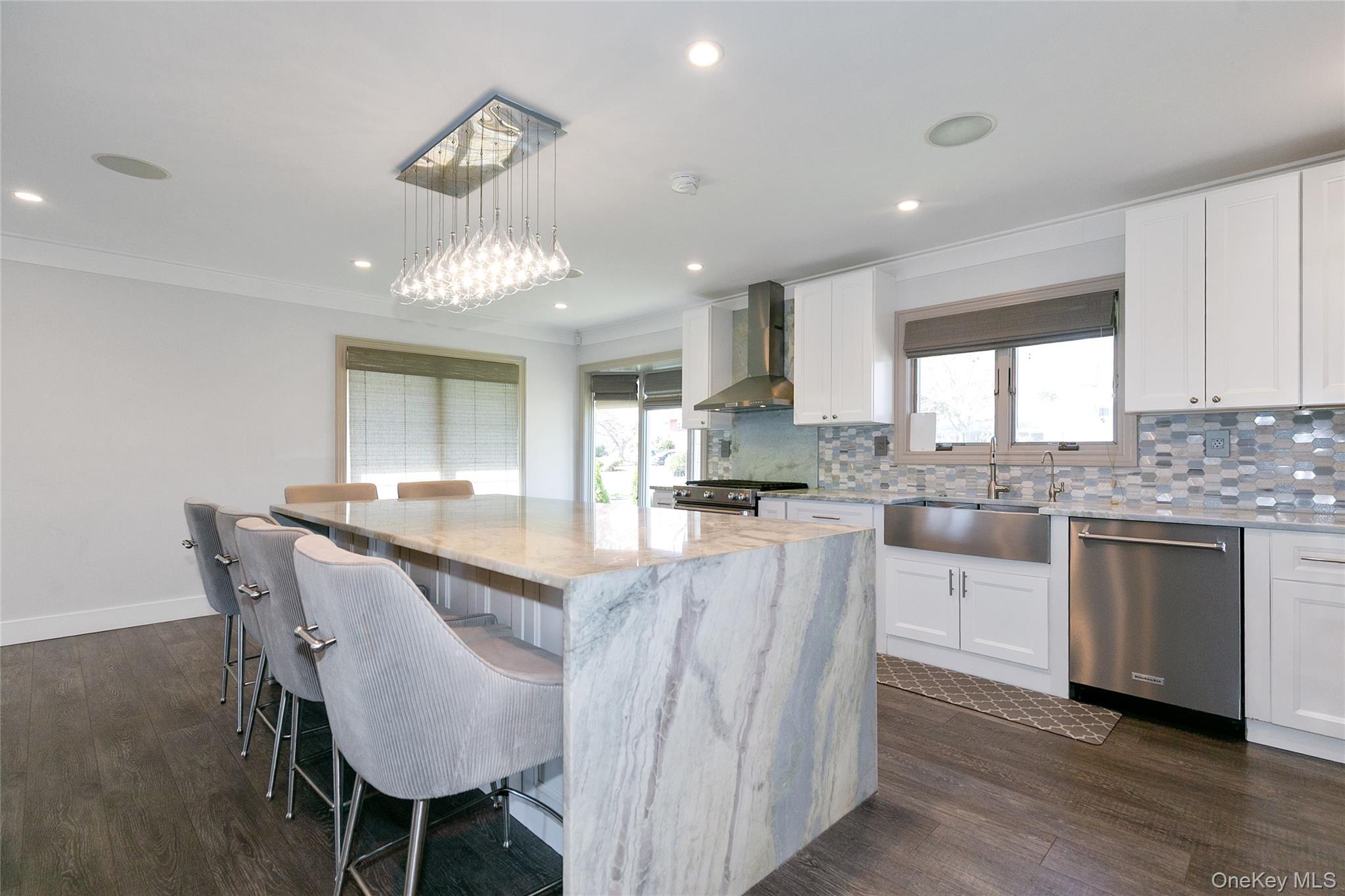 22 Olive Street, Lake Success, NY 11020