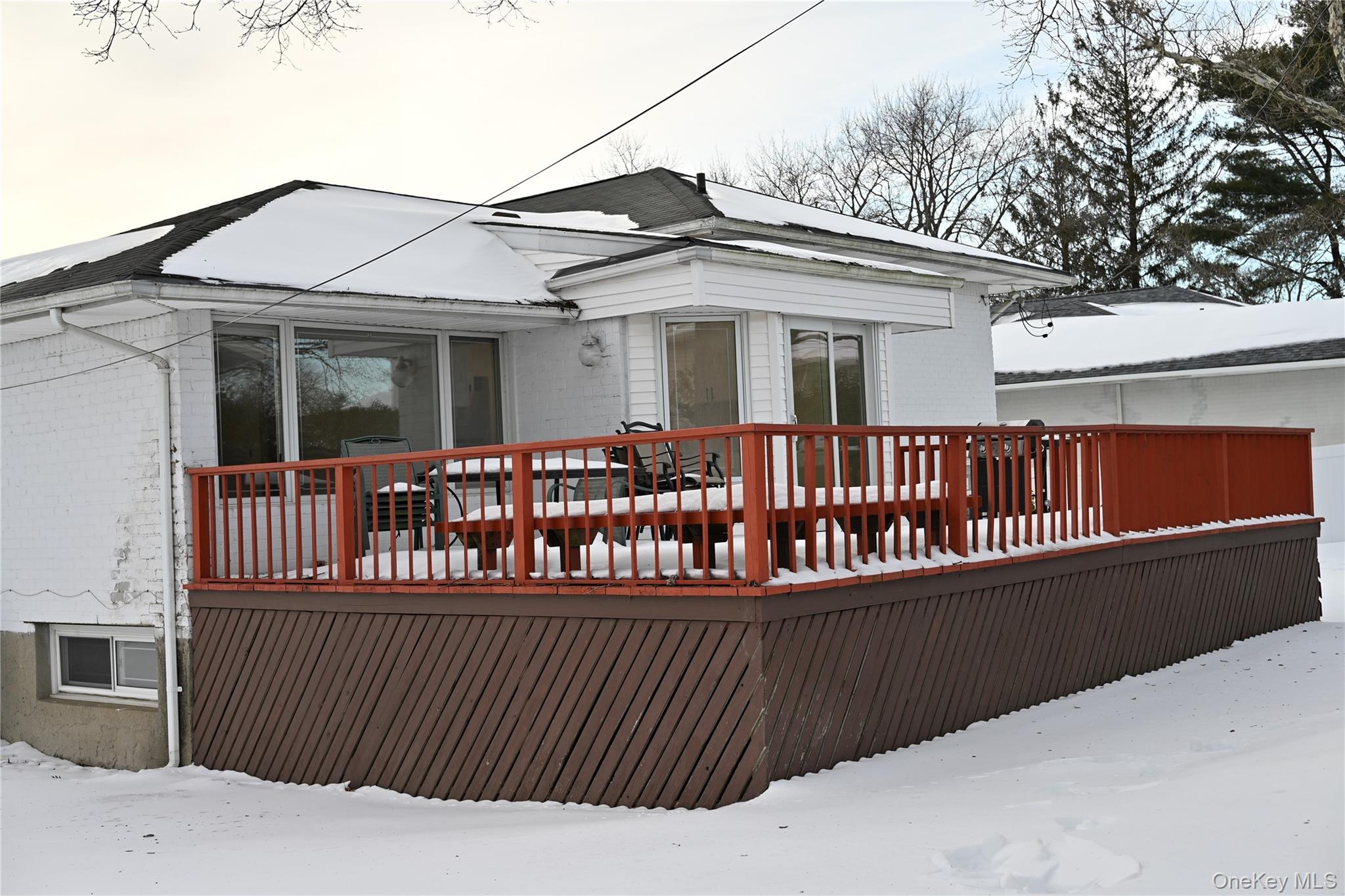 16 Middle Lane, Jericho, NY 11753