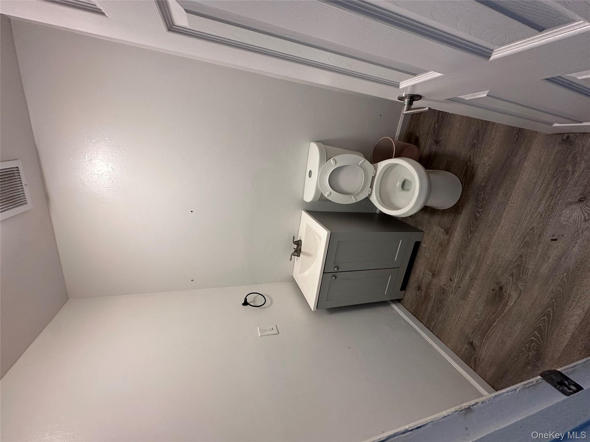 14 Columbine Court, Middletown, NY 10940