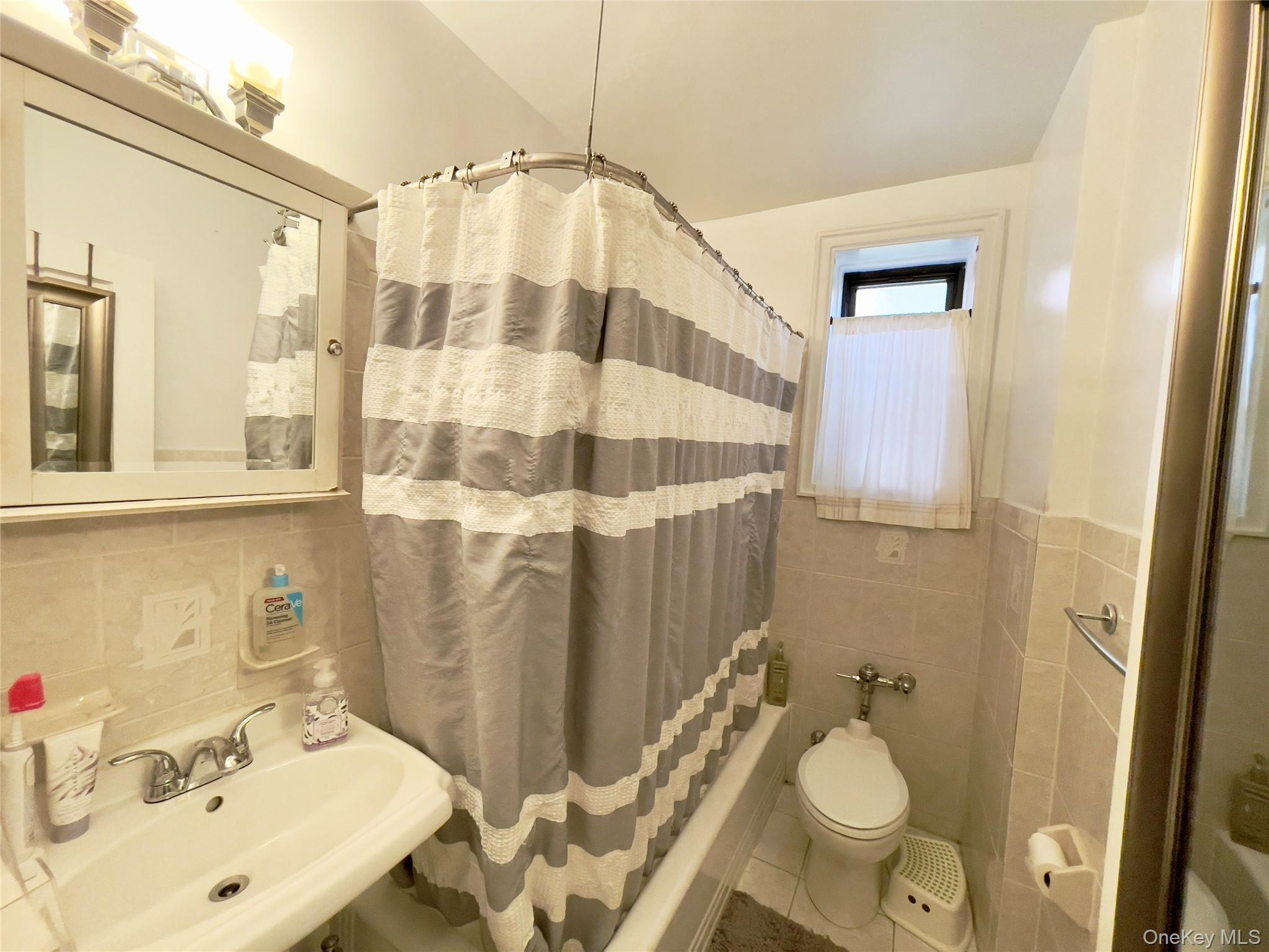 321 Larchmont Acres West # 1B, Larchmont, NY 10538