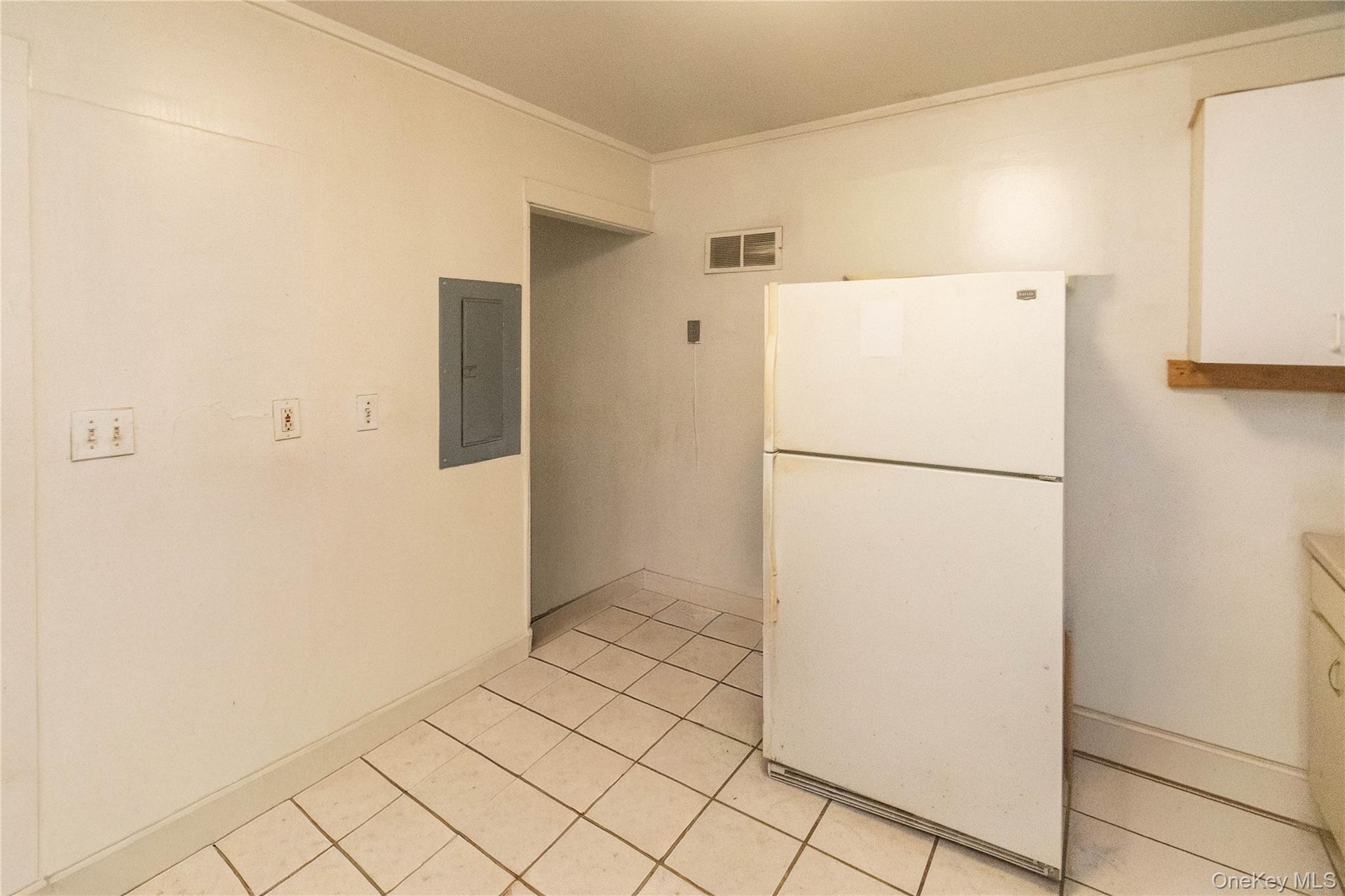 426 Violet Avenue, Poughkeepsie, NY 12601