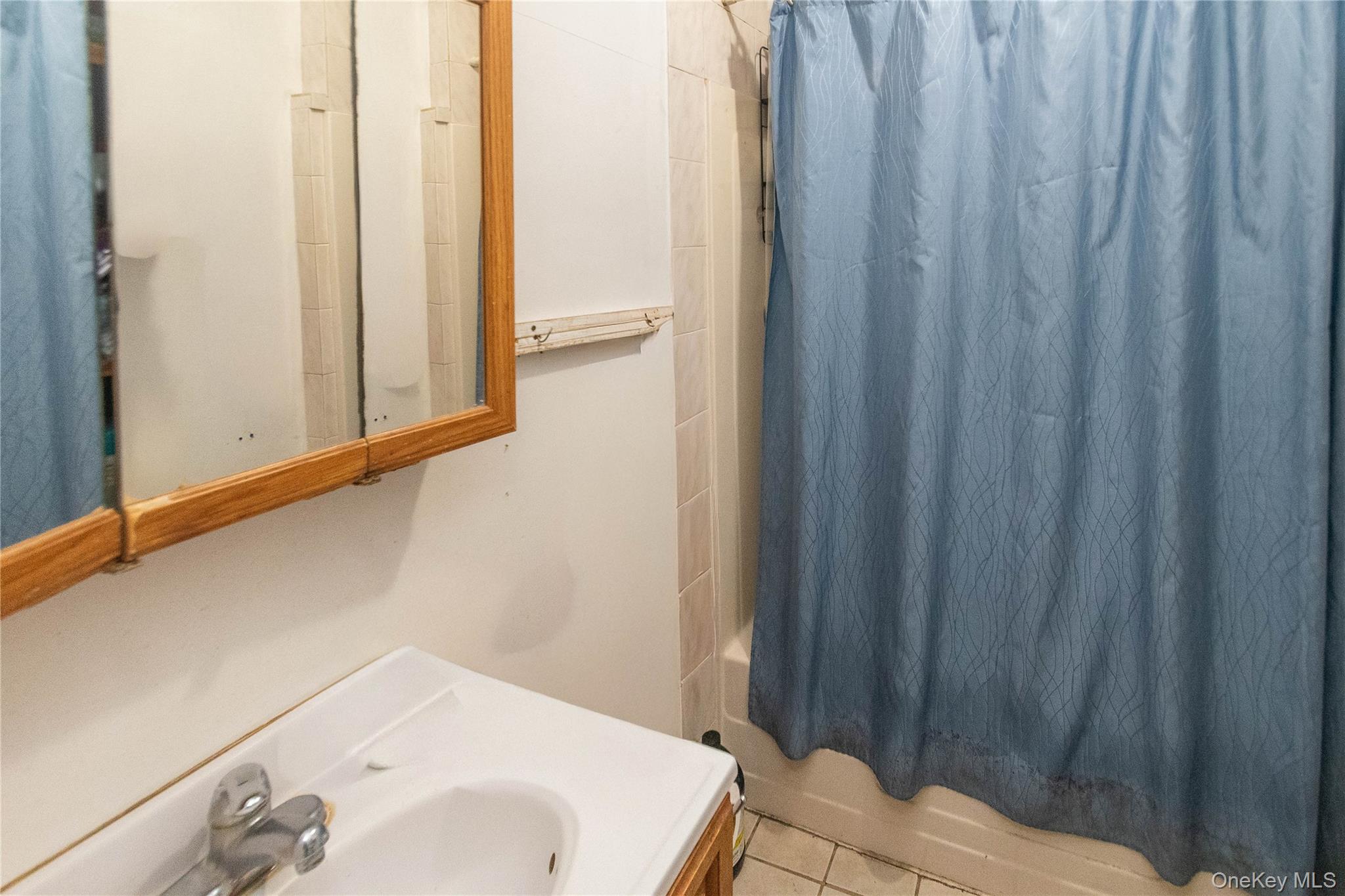 426 Violet Avenue, Poughkeepsie, NY 12601