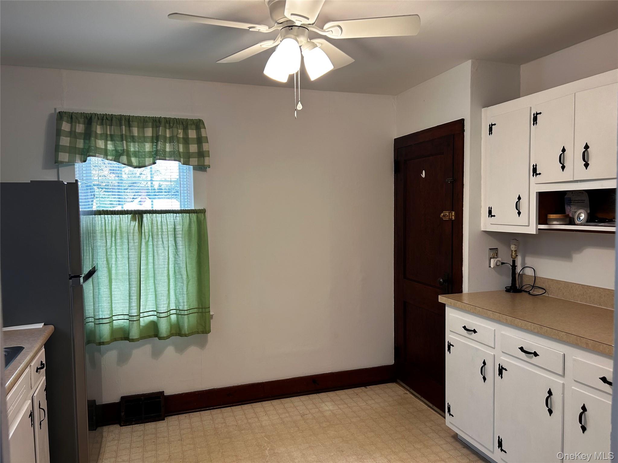 517 Flint Street, Greenport, NY 11944