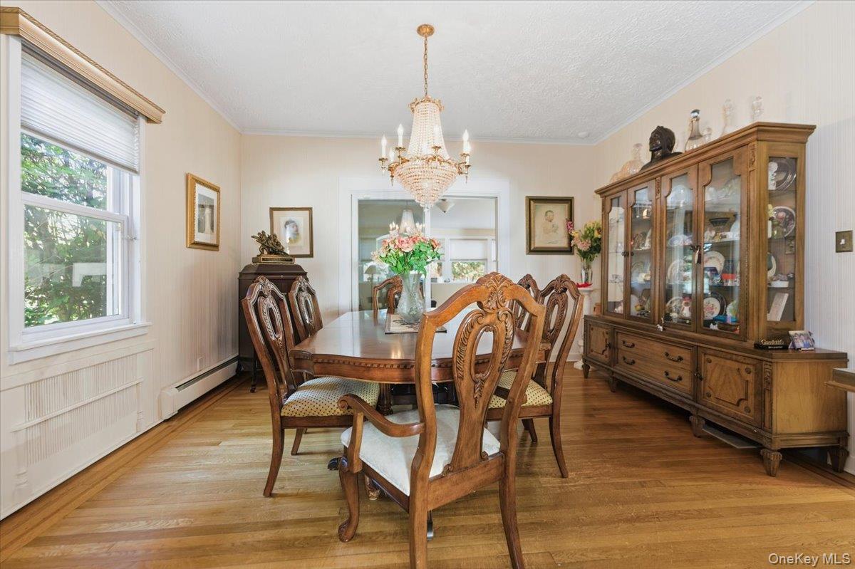 1053 Quentin Place, Woodmere, NY 11598