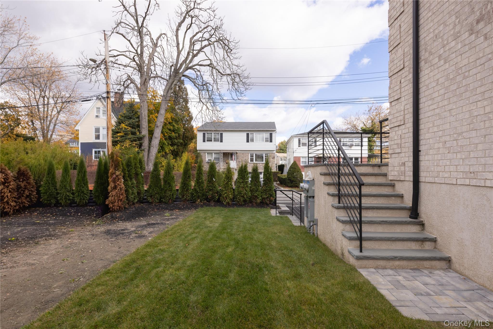 1 Victoria Lane, Yonkers, NY 10701