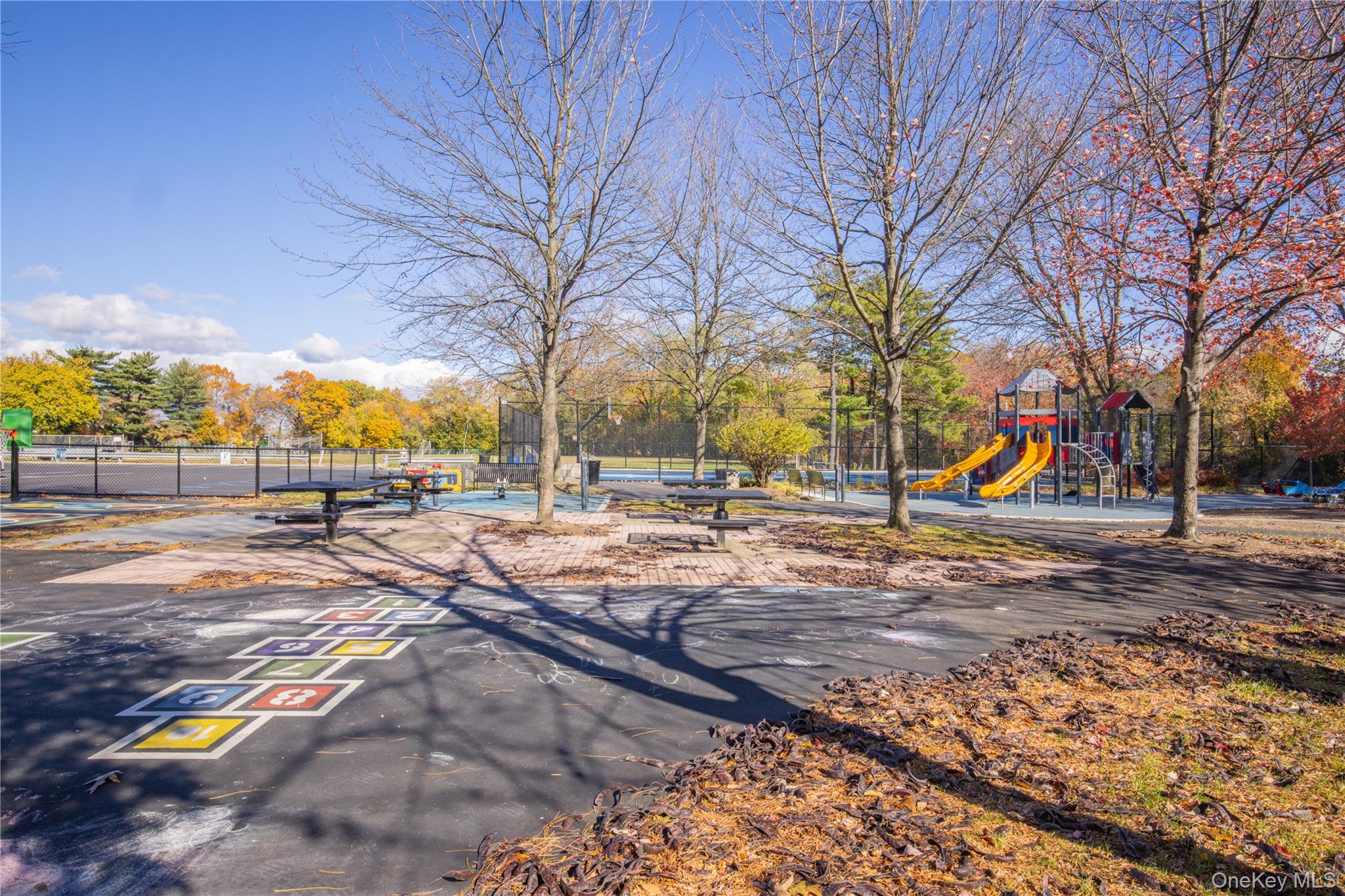 1 Victoria Lane, Yonkers, NY 10701