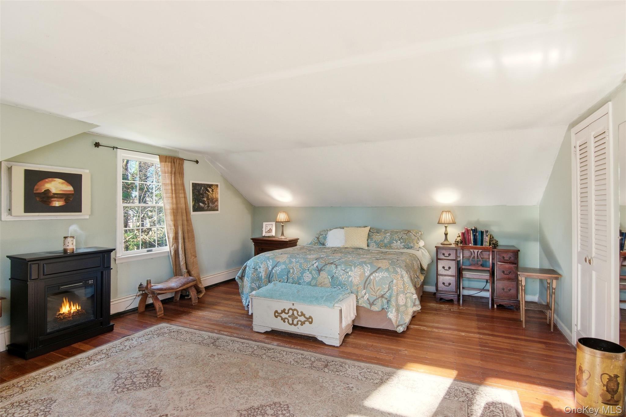 8 Old Wood Road, Stony Brook, NY 11790