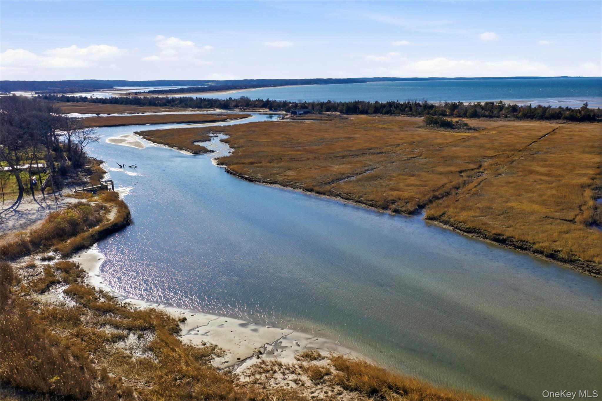 8 Old Wood Road, Stony Brook, NY 11790