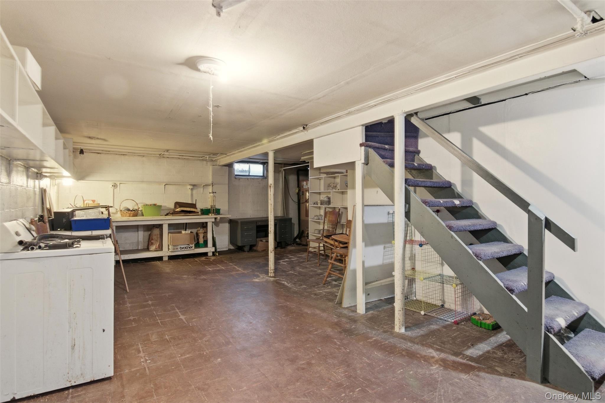 8 Old Wood Road, Stony Brook, NY 11790