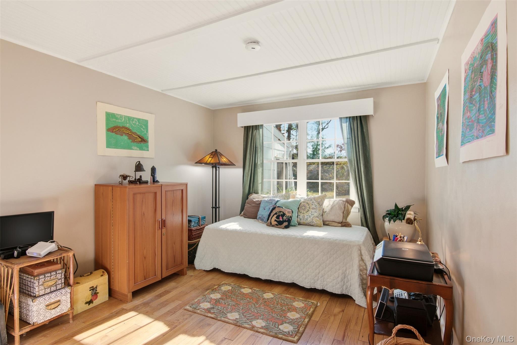 8 Old Wood Road, Stony Brook, NY 11790