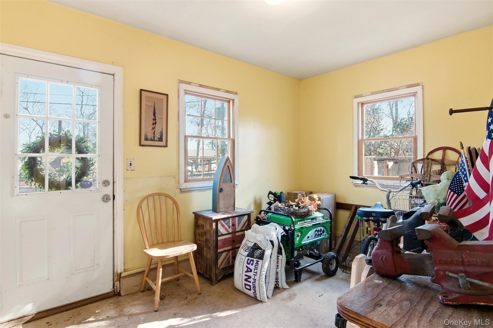 8 Old Wood Road, Stony Brook, NY 11790