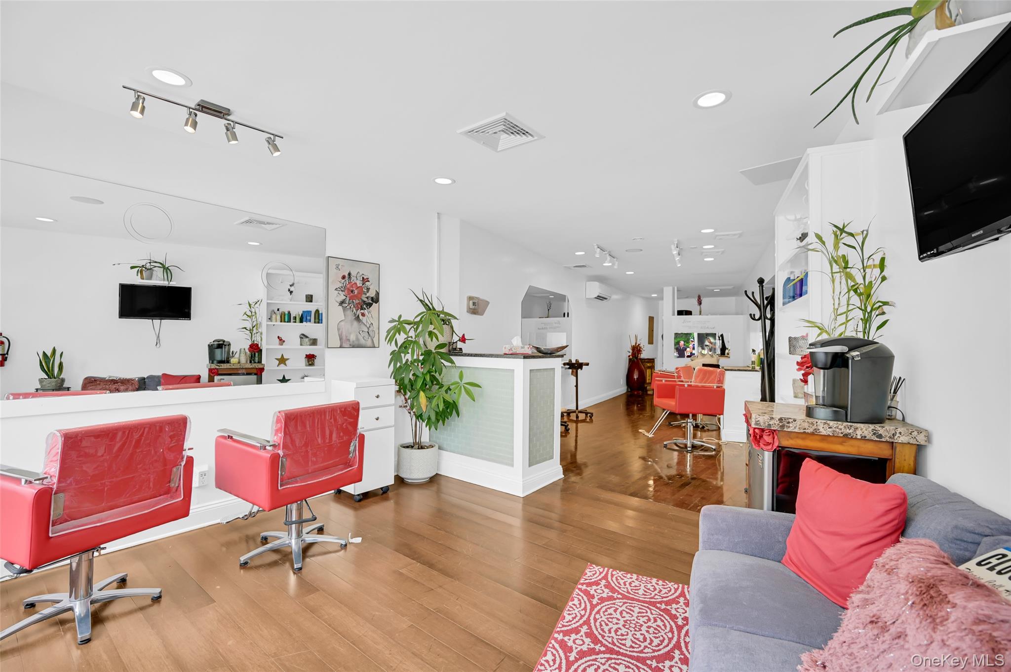 2-4 Broadway, Valhalla, NY 10595