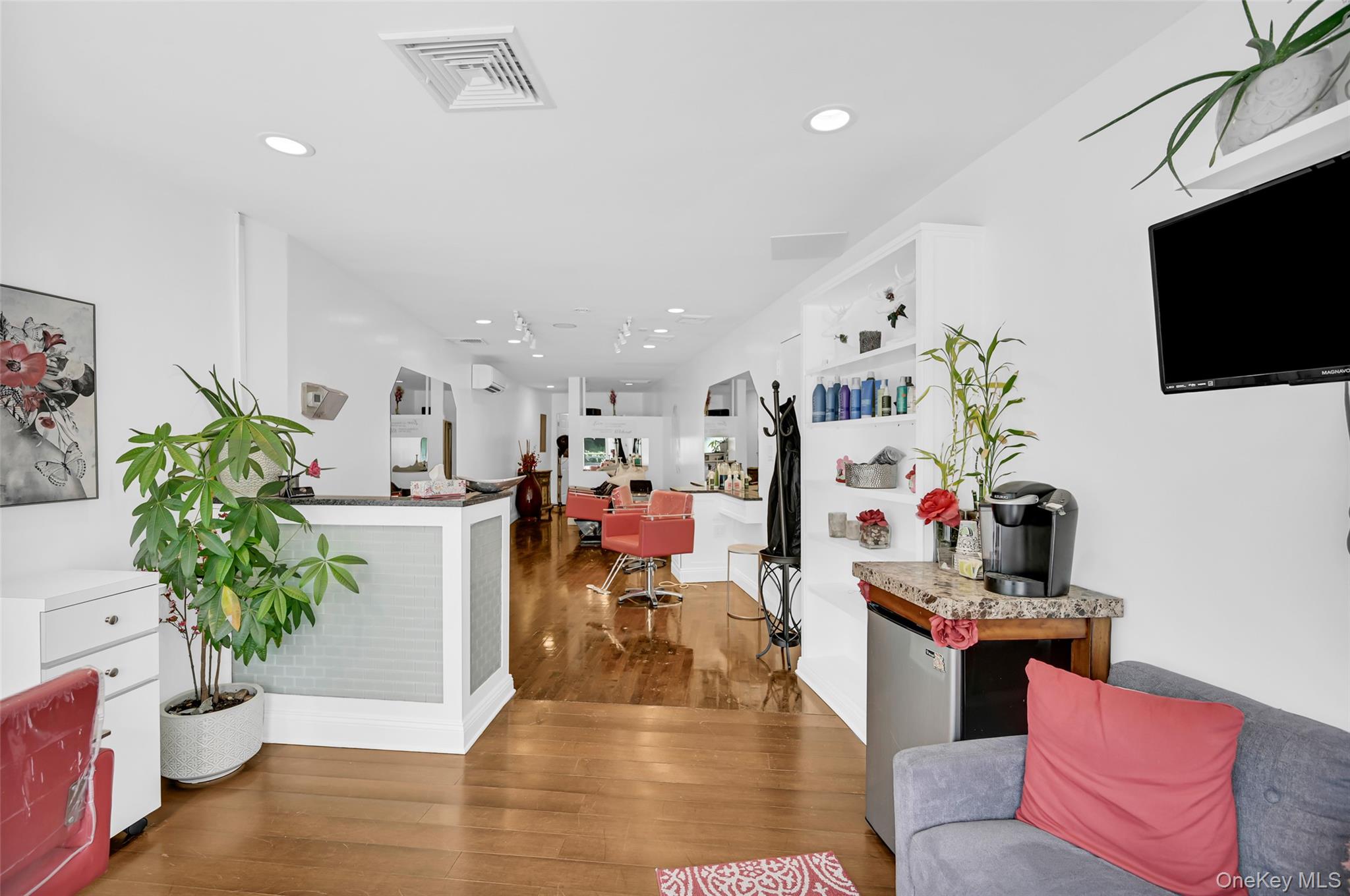 2-4 Broadway, Valhalla, NY 10595