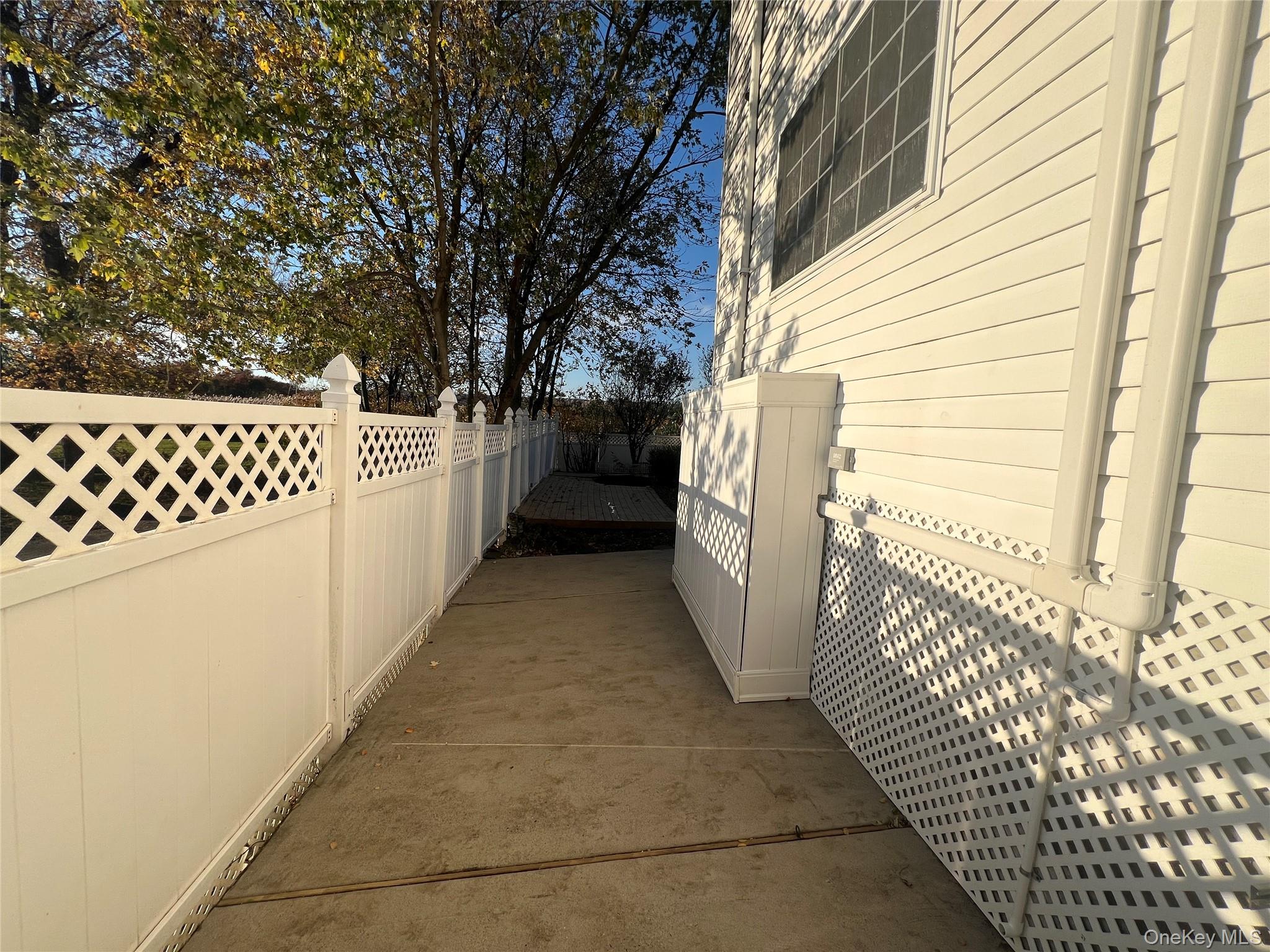 45 Iona Street, Staten Island, NY 10305