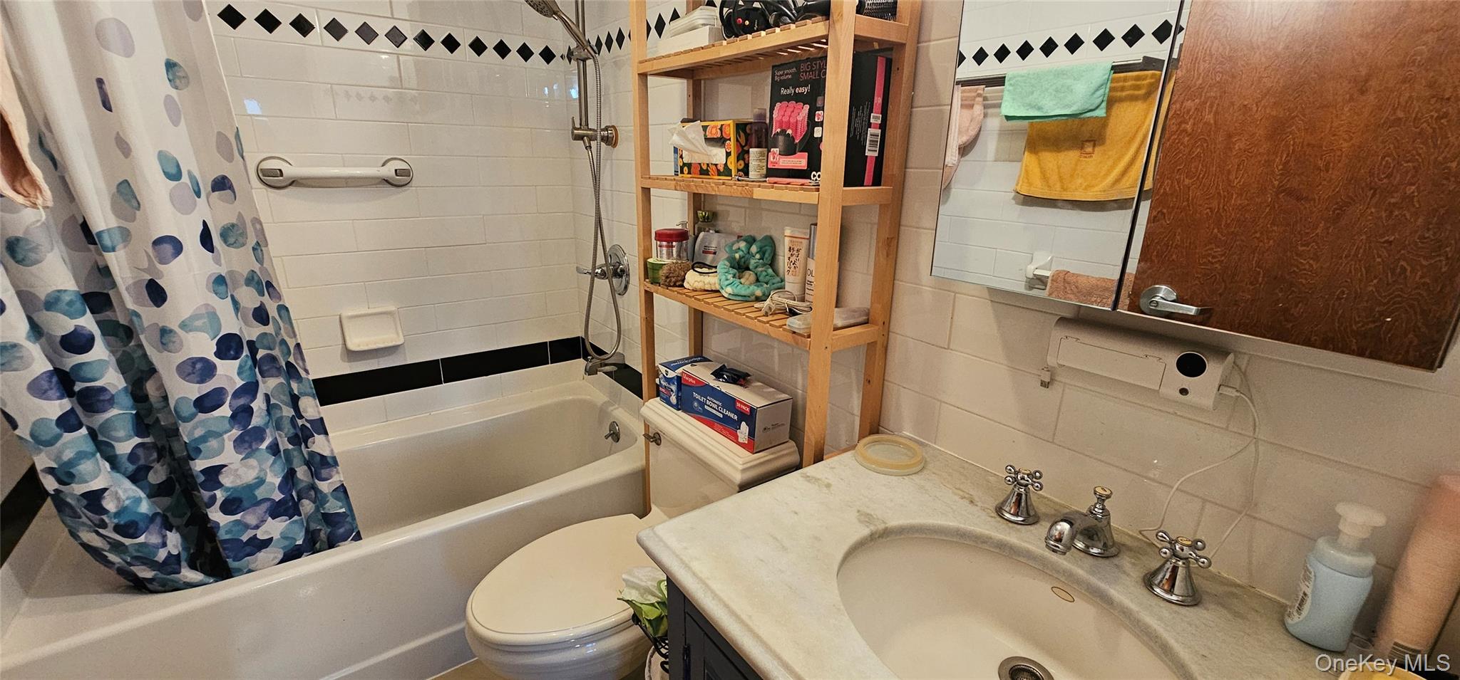 149-06 Northern Boulevard # 407, Flushing, NY 11354