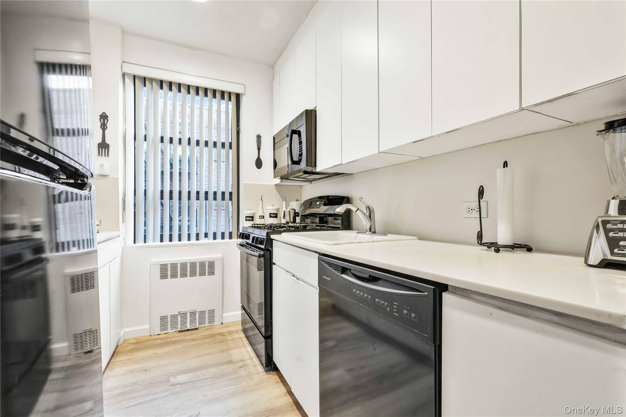 26-25 141 Street # 5C, Flushing, NY 11354