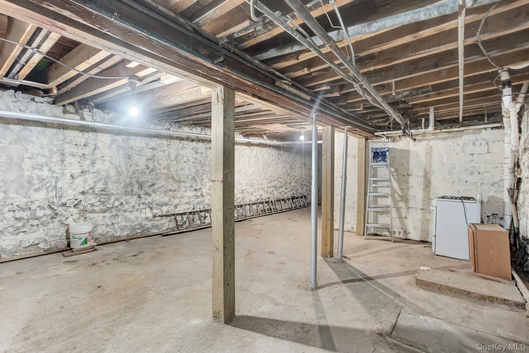 1241 College Avenue, Bronx, NY 10456