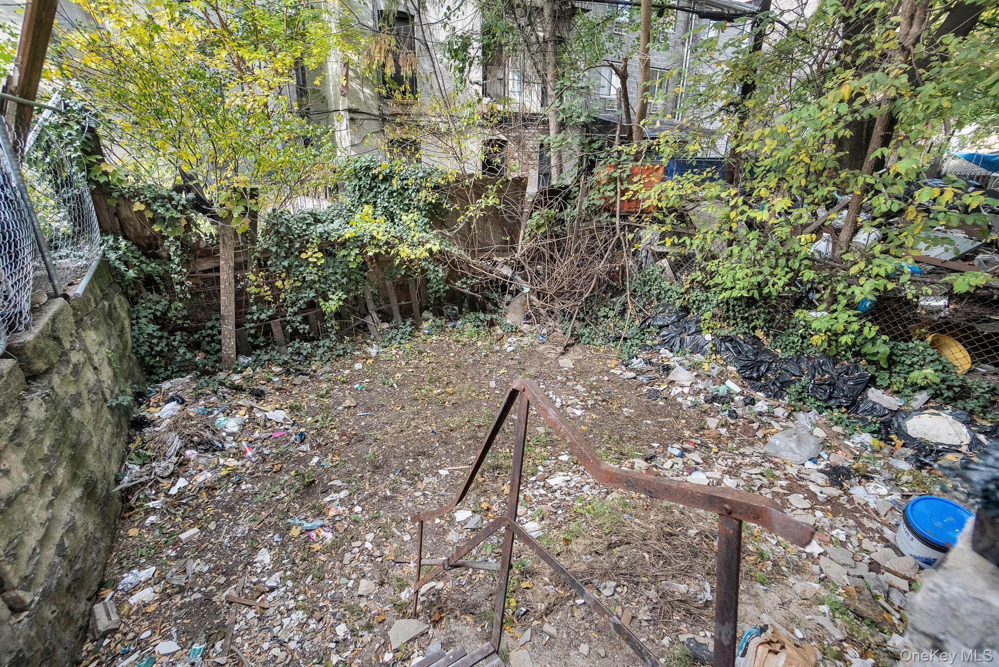 1241 College Avenue, Bronx, NY 10456