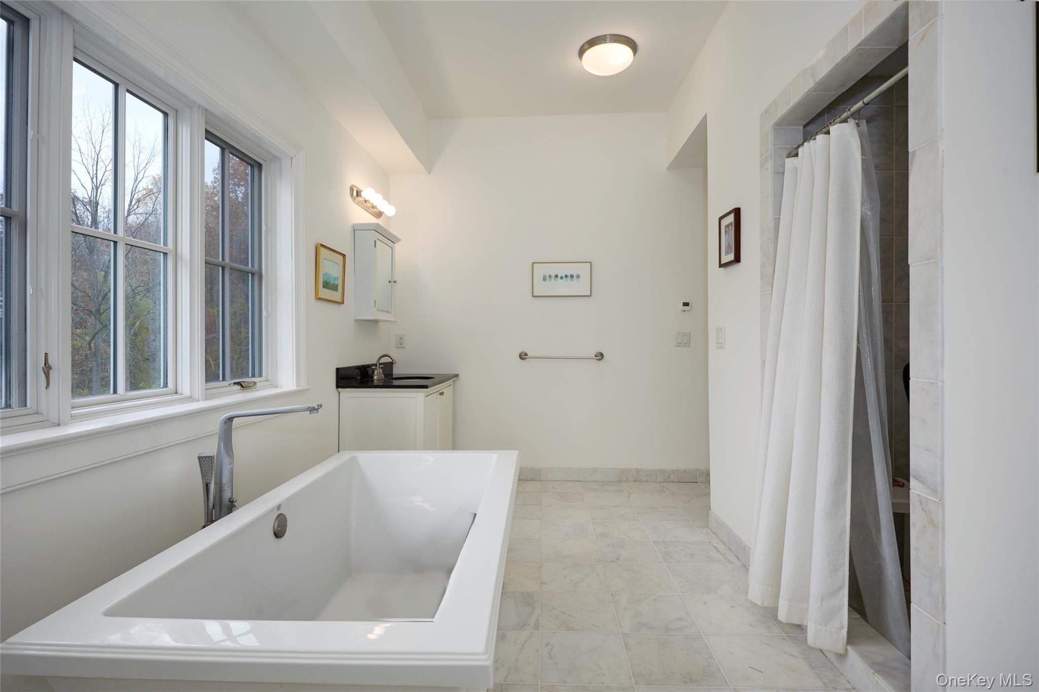 528 Eagle Valley Road, Tuxedo Park, NY 10987