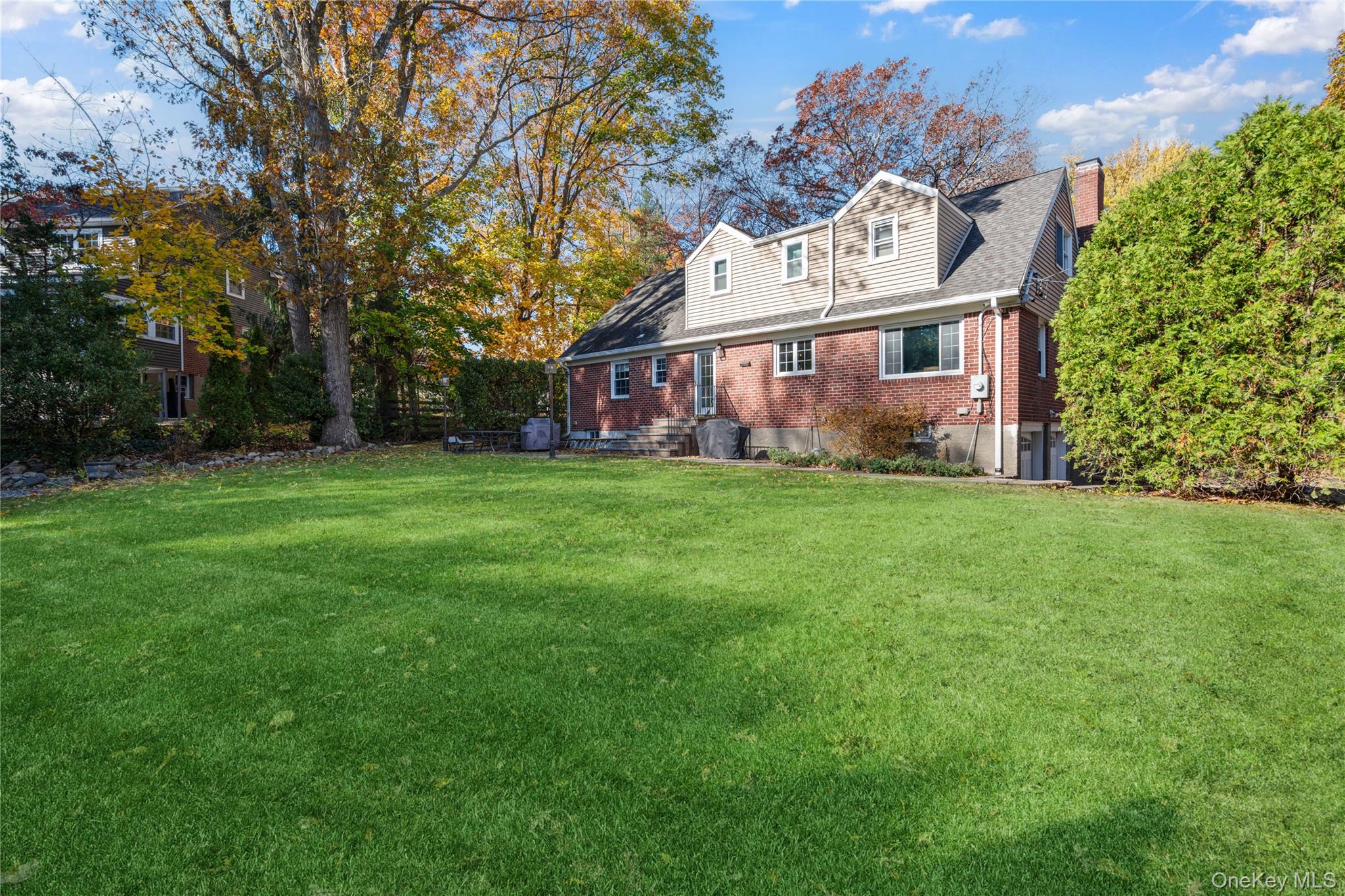 12 Mallard Cove, Centerport, NY 11721