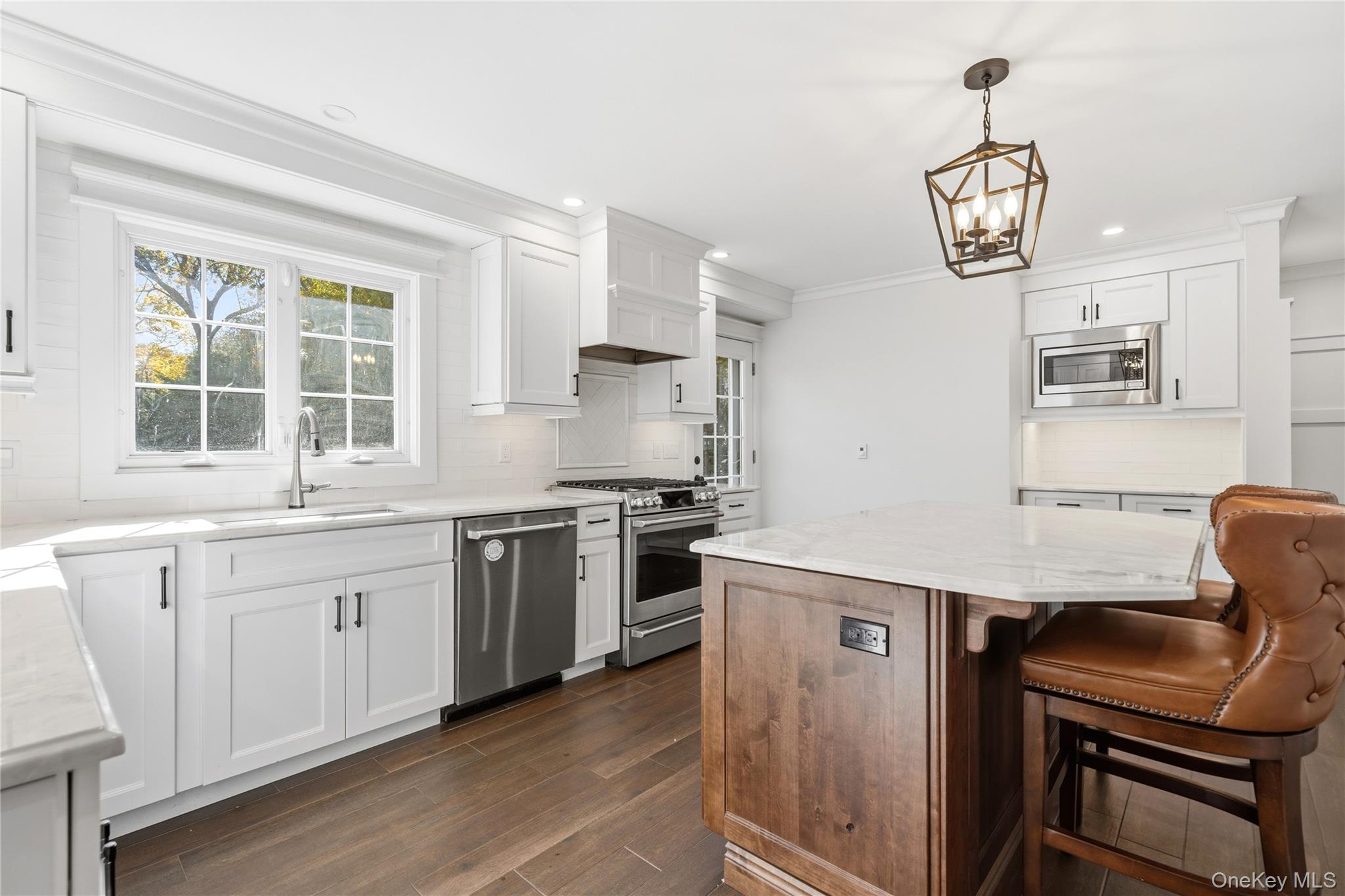 12 Mallard Cove, Centerport, NY 11721