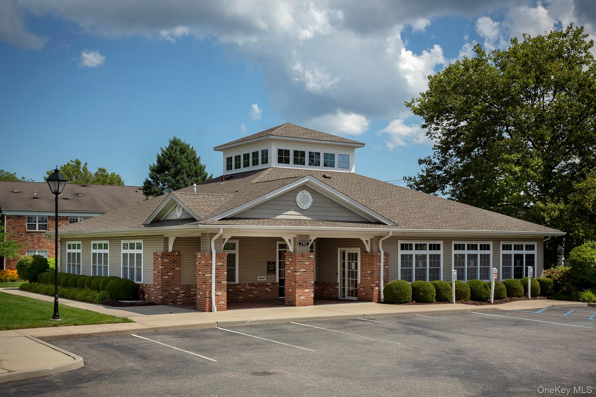 65 Westwood Drive # 100, Westbury, NY 11590