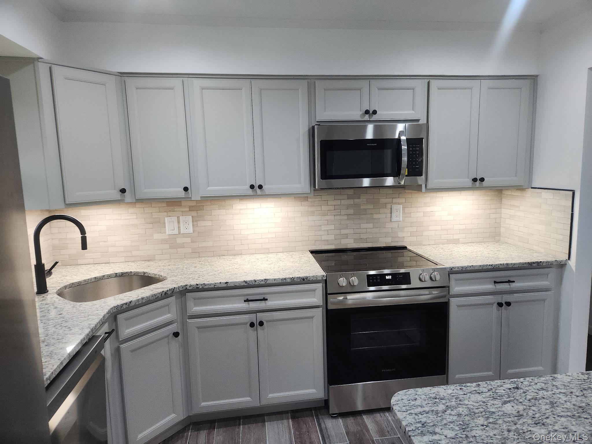 147 Connetquot Road, Oakdale, NY 11769