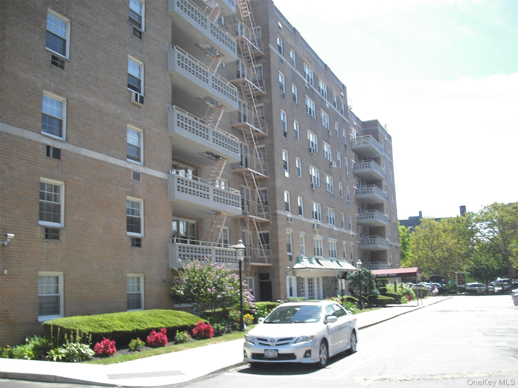 84-39 153 Avenue # 3A, Howard Beach, NY 11414