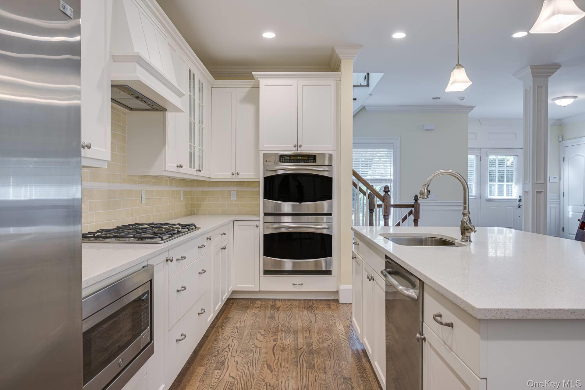 12 Arbutus Road, Quogue, NY 11959