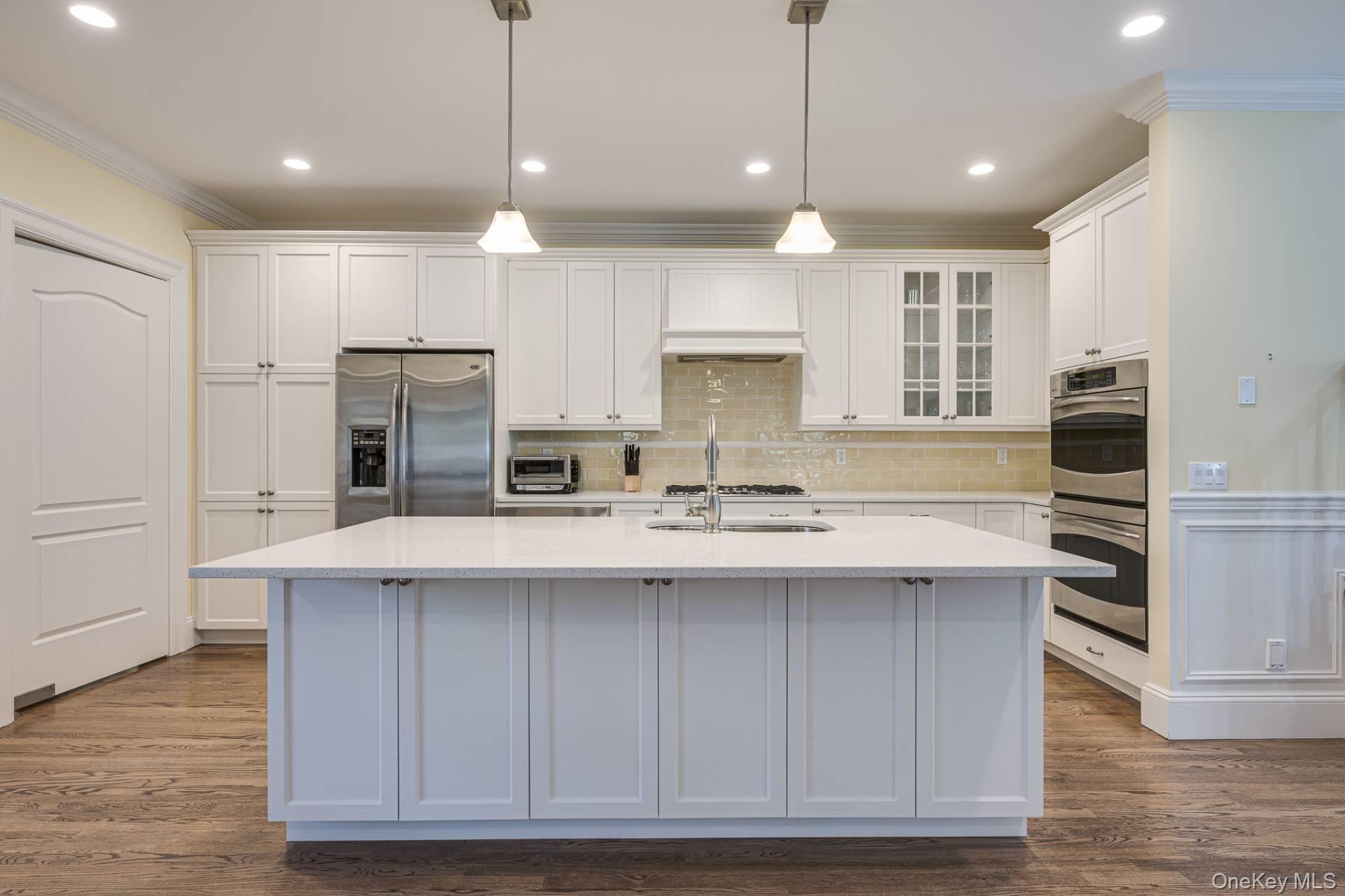 12 Arbutus Road, Quogue, NY 11959