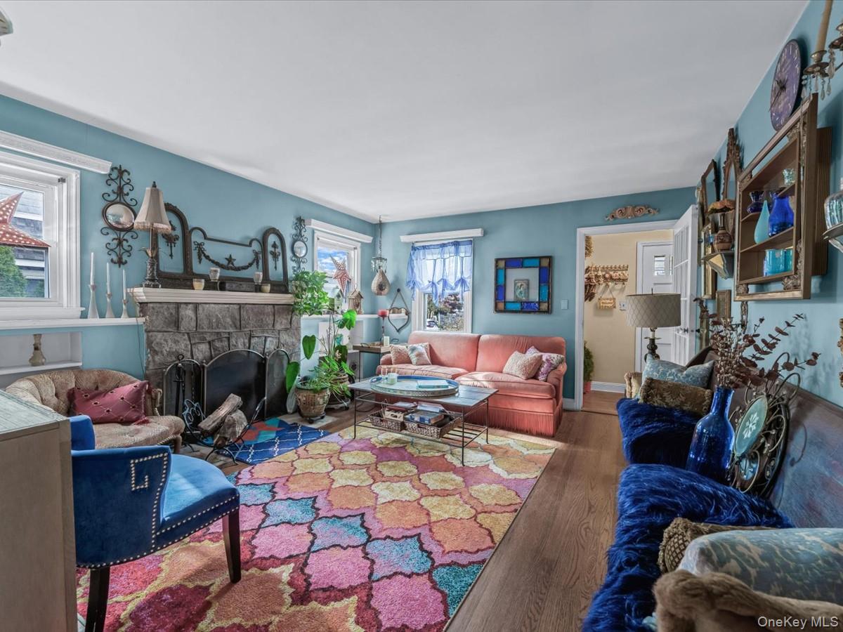 58 Chestnut Street, Lynbrook, NY 11563