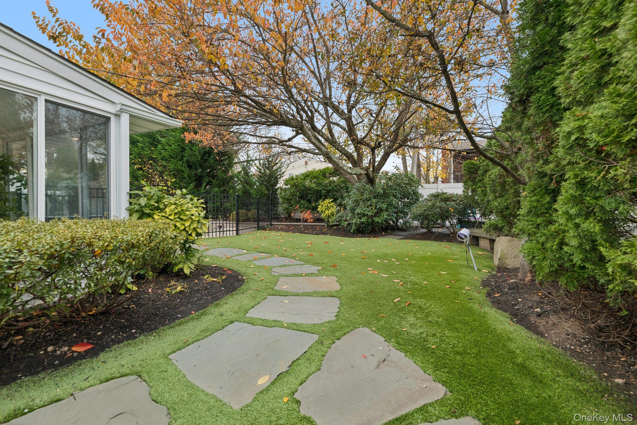 5 Culver Court, Melville, NY 11747