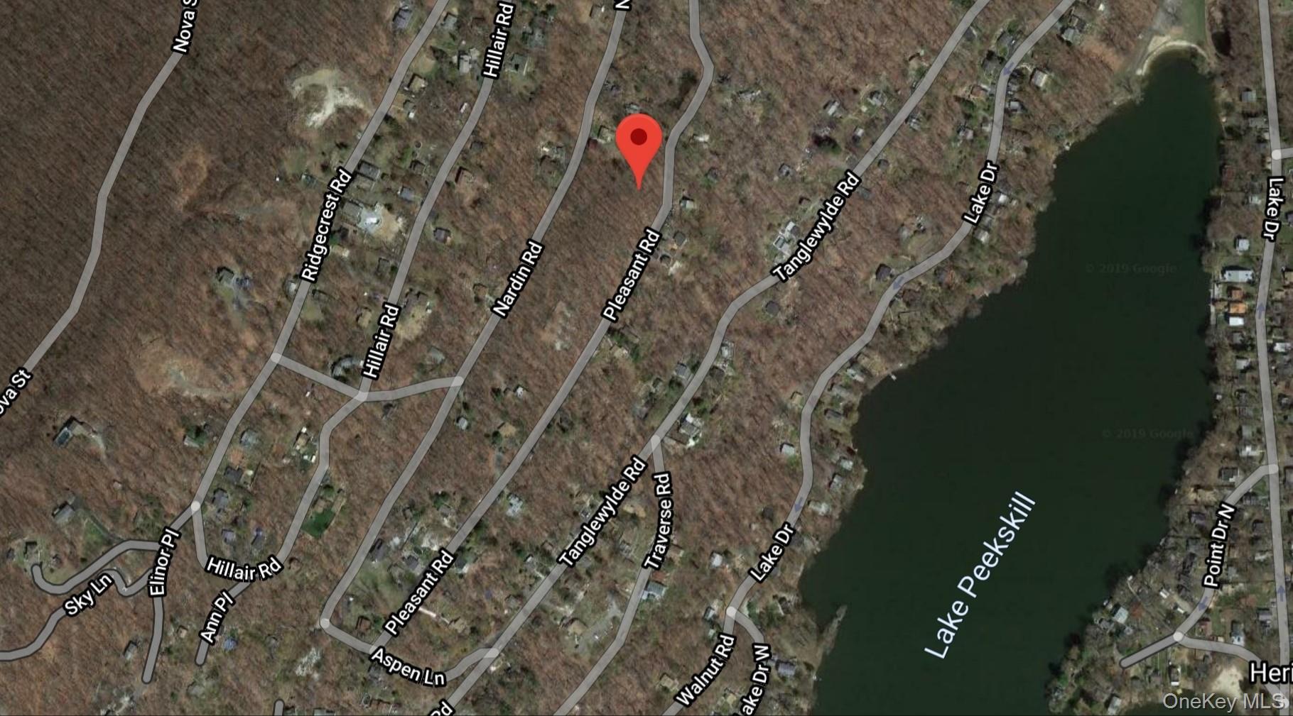 Pleasant Road, Lake Peekskill, NY 10537
