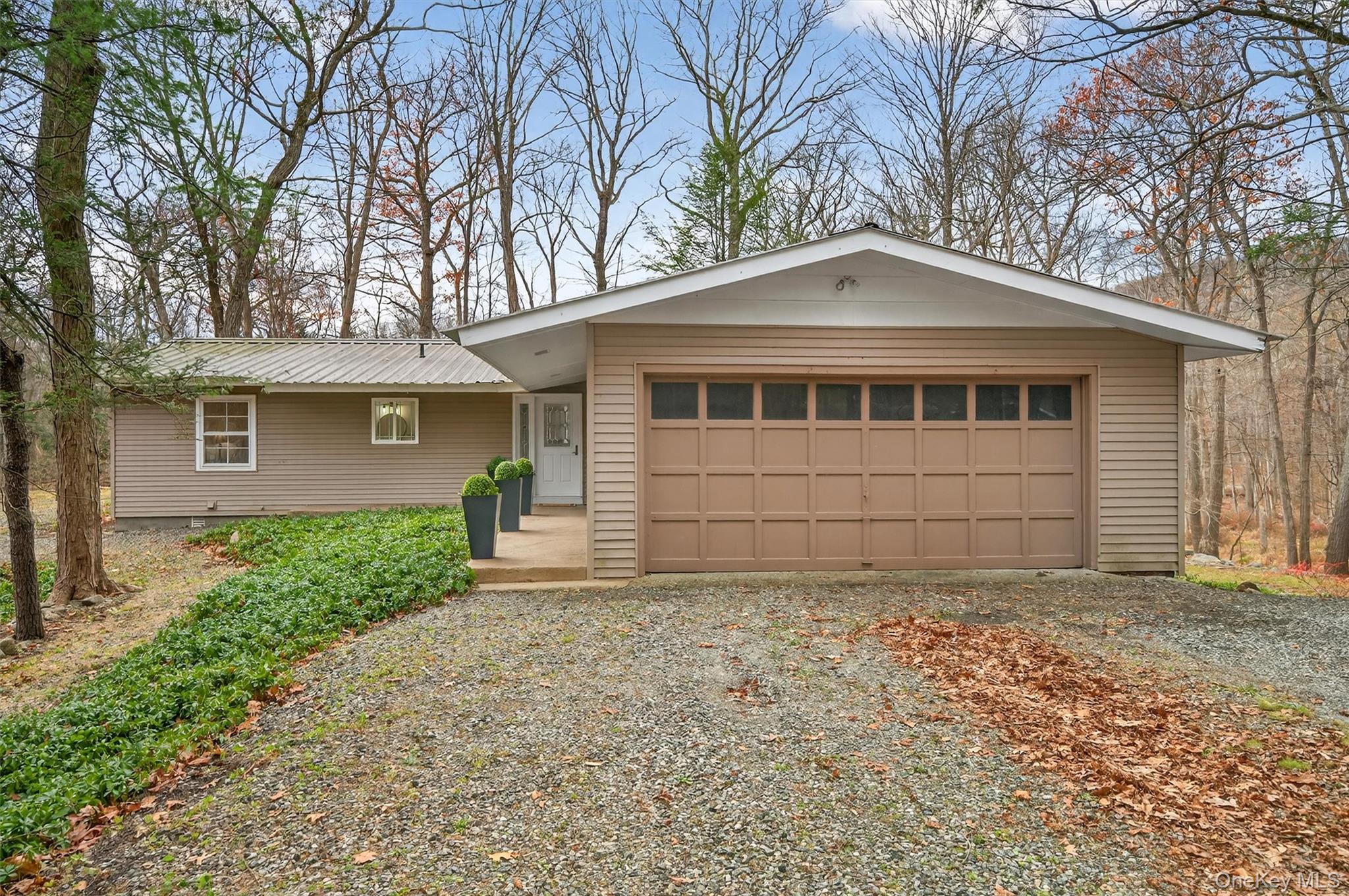 89 Maple Brook Road, Tuxedo Park, NY 10987