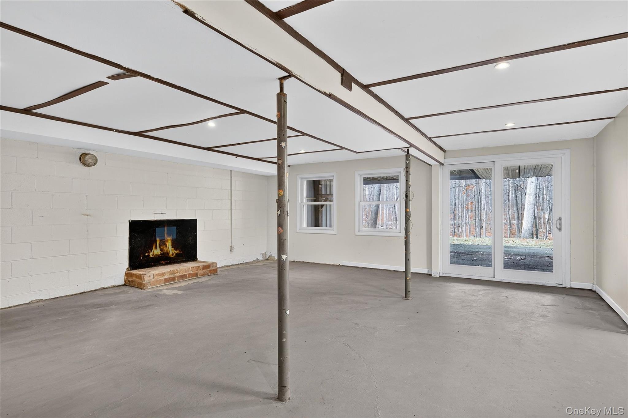 89 Maple Brook Road, Tuxedo Park, NY 10987