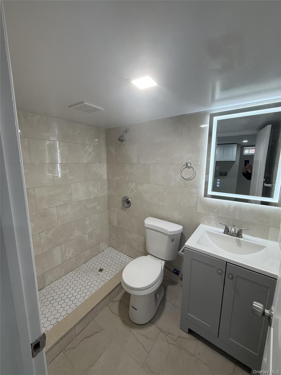 111-27 209th Place, Queens Village, NY 11429