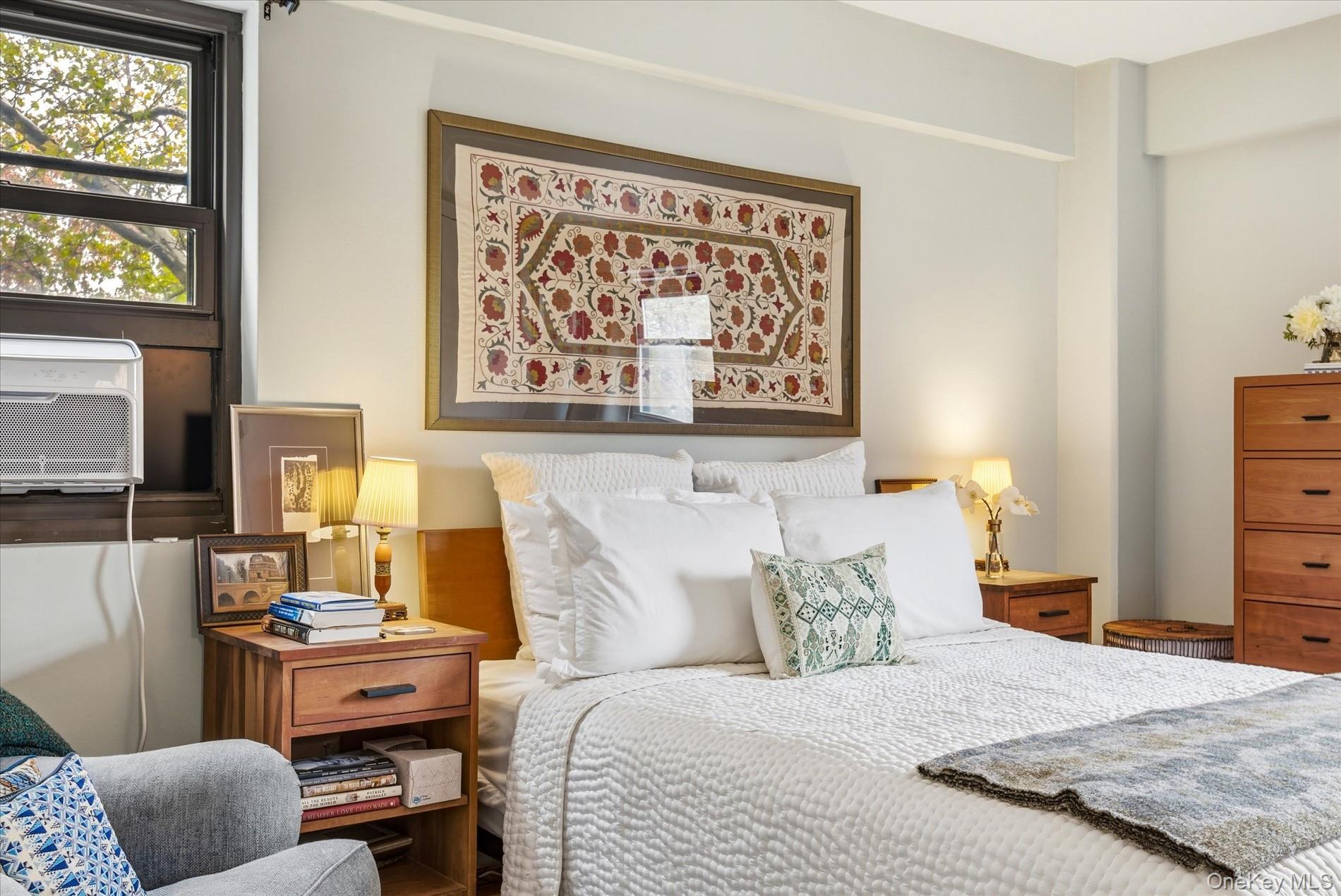 33-54 Crescent Street # 5B, Astoria, NY 11106