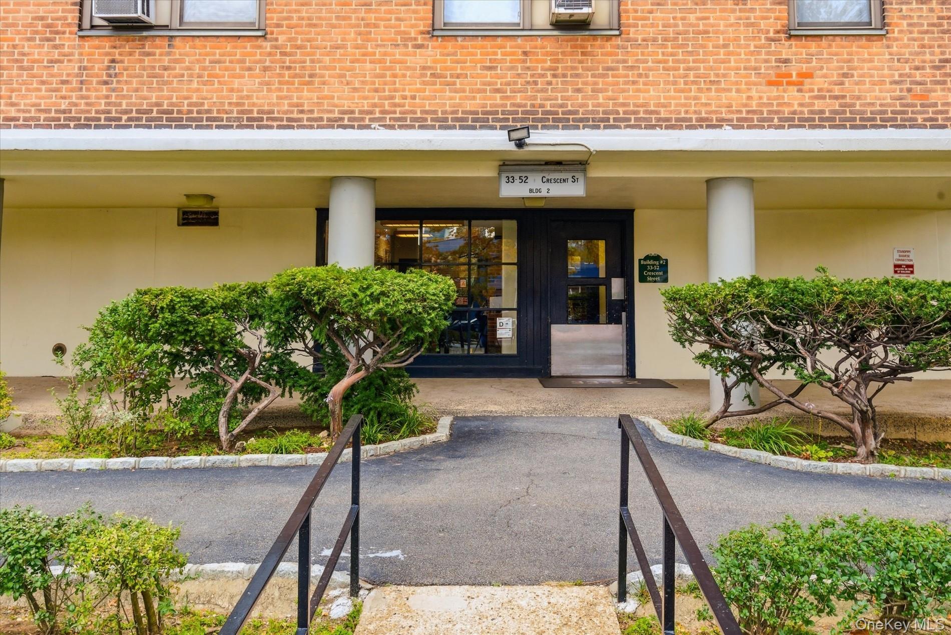 33-54 Crescent Street # 5B, Astoria, NY 11106