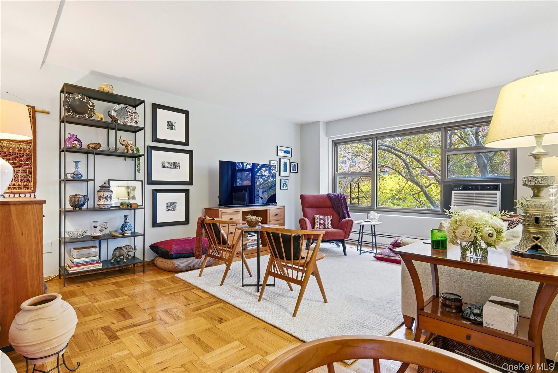 33-54 Crescent Street # 5B, Astoria, NY 11106