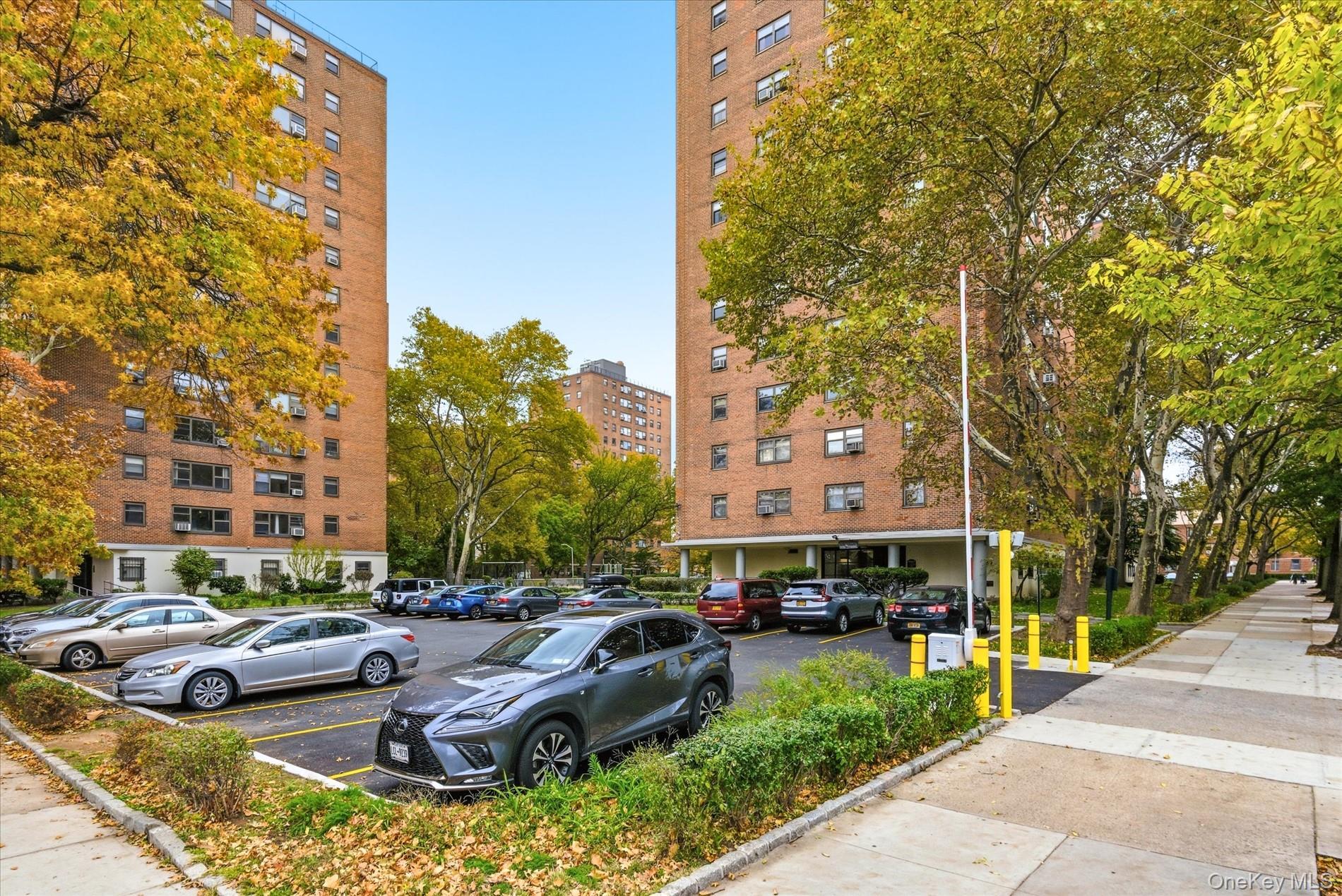 33-54 Crescent Street # 5B, Astoria, NY 11106