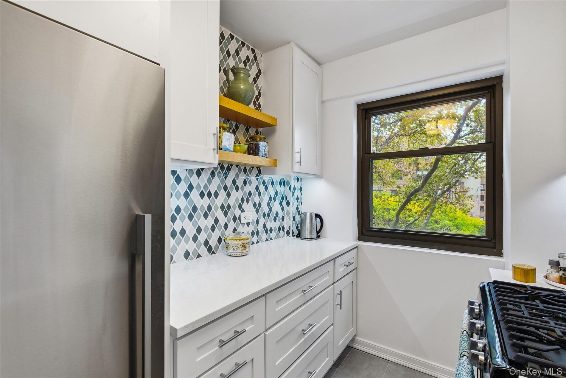 33-54 Crescent Street # 5B, Astoria, NY 11106