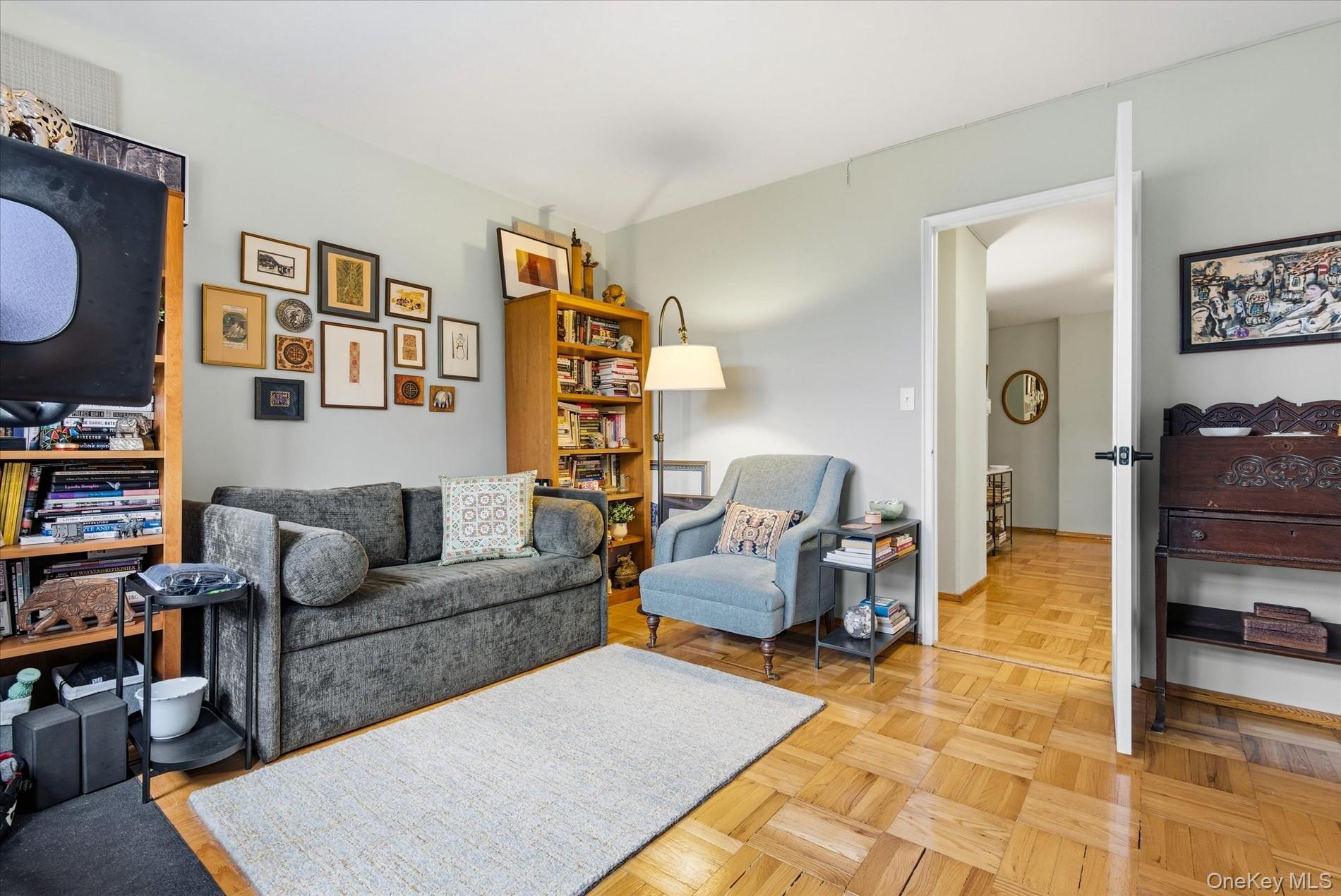 33-54 Crescent Street # 5B, Astoria, NY 11106