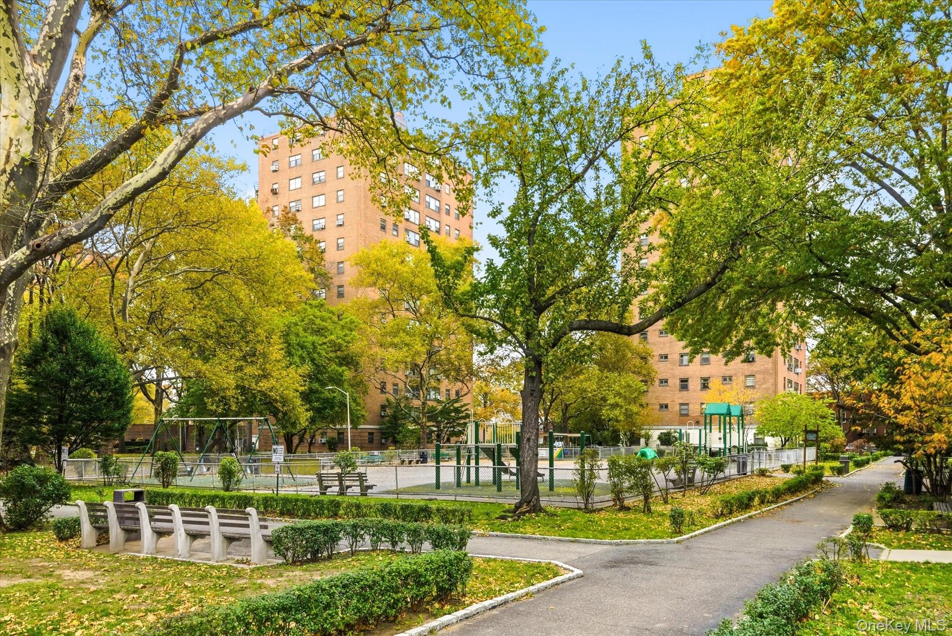 33-54 Crescent Street # 5B, Astoria, NY 11106